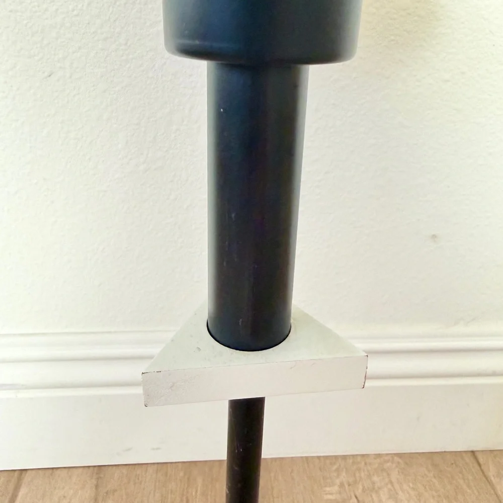 Vintage 1980s BE YANG Memphis Style Postmodern Table Desk Lamp White Black 21.5”